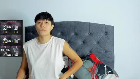 Violet and Casper online show from January 26, 9:51 am