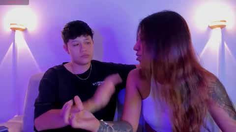 Violet and Casper online show from November 10, 7:07 am