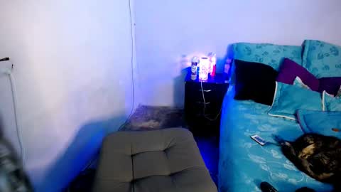 violet_hyuga online show from January 23, 3:48 am