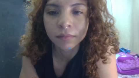 Snapshot of violet_smmithh chatting on June 4, 12:49 am Violet online show from June 4, 12:49 am