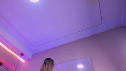 Violeta  online show from October 28, 11:03 am