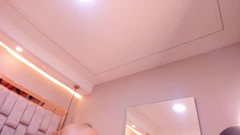 Violeta  online show from November 13, 10:36 am