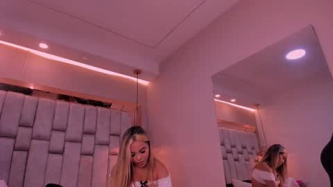 Violeta  online show from November 19, 11:21 am