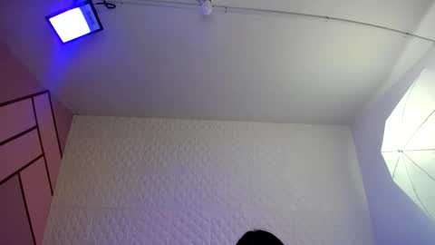     online show from October 11, 9:13 pm