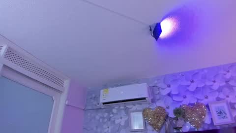 violeta_medina online show from December 21, 7:45 am