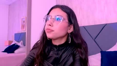 Violeta online show from June 29, 7:25 pm