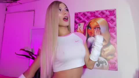 Violeta Princess Please help me with your thumbs up its important   online show from October 18, 11:00 am