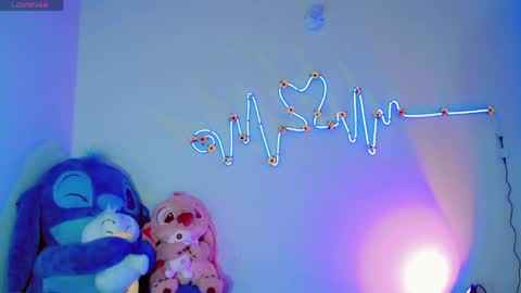 violeta_r_01 online show from June 9, 5:30 am