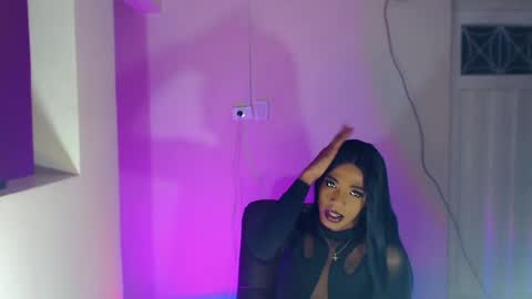 violeta_r_01 online show from June 21, 4:48 am
