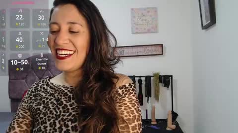 Snapshot of violeta_scott_ chatting on June 1, 5:14 pm violeta_scott_ online show from June 1, 5:14 pm