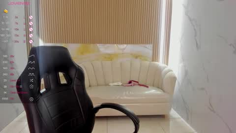 Snapshot of violeta_sub chatting on February 24, 1:20 pm IG violeta sub online show from February 24, 1:20 pm