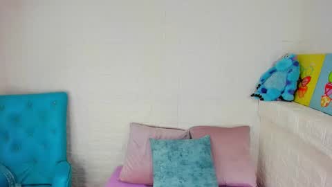 Snapshot of violetaangelsx chatting on January 27, 2:46 pm Viollet online show from January 27, 2:46 pm