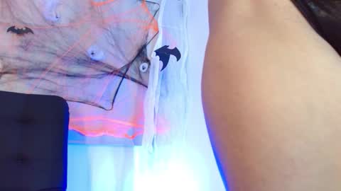 Violeta online show from October 24, 4:14 pm