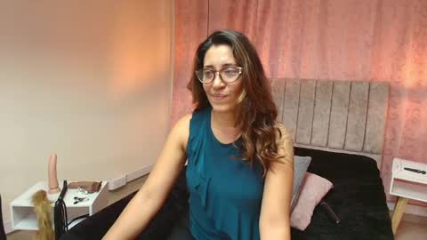 VIOLETA online show from February 17, 6:59 pm