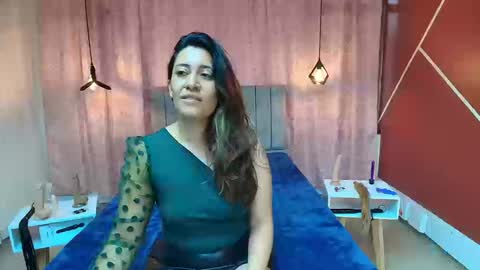 VIOLETA online show from September 11, 1:55 pm