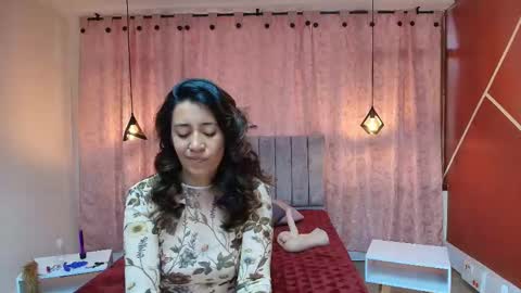 VIOLETA online show from October 13, 1:11 pm