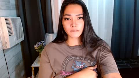 violet online show from December 21, 2:58 pm