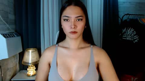 violet online show from October 17, 2:15 am