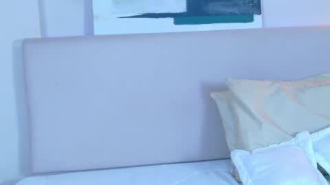 Violet online show from March 31, 11:43 am