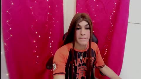 Violett online show from November 23, 5:51 am