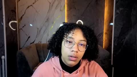 violeth_b online show from December 22, 12:35 pm