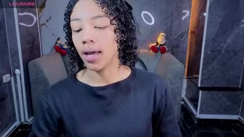 Snapshot of violeth_b chatting on May 5, 1:08 pm violeth_b online show from May 5, 1:08 pm