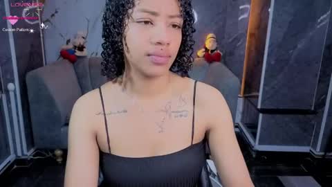Snapshot of violeth_b chatting on May 6, 1:16 pm violeth_b online show from May 6, 1:16 pm