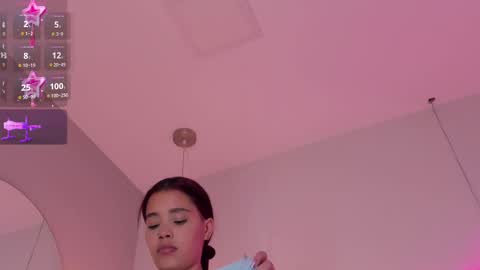 Violeth Hill online show from October 25, 7:41 pm