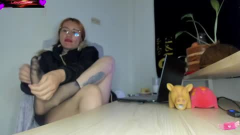 violetparkker online show from April 21, 2:04 am