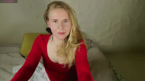 Violet  next stream December 6 online show from June 12, 11:25 pm