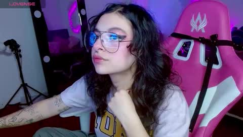   online show from October 19, 7:03 pm