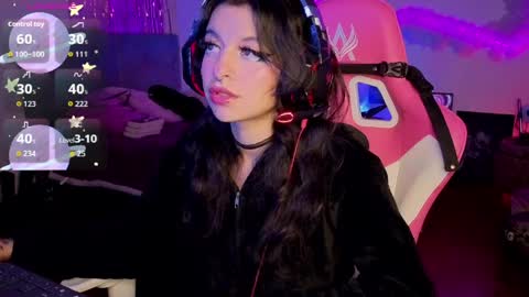   online show from April 6, 9:27 pm