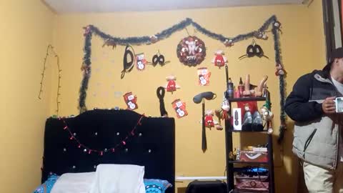 Violet777  online show from December 16, 7:57 am