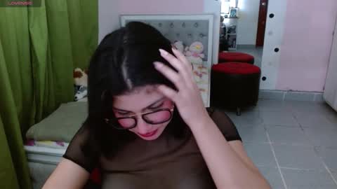 violett_11 online show from December 2, 8:59 pm