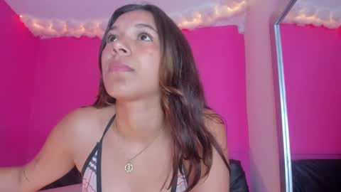 violett_24_ online show from February 25, 3:27 pm