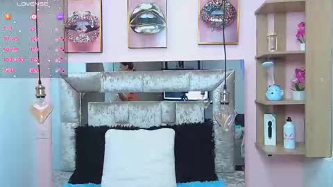 Violeta froz online show from February 18, 4:26 pm