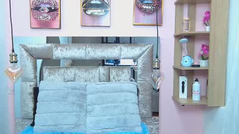 Violeta froz online show from February 19, 4:33 pm