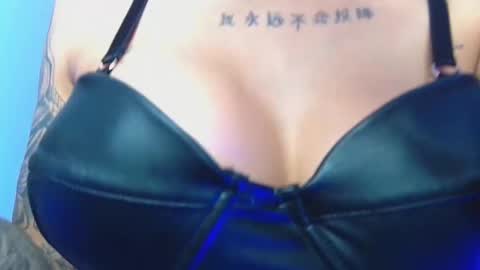 Violeta froz online show from October 4, 3:10 pm