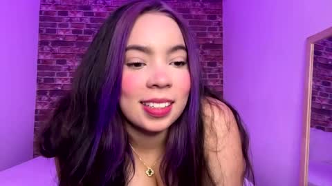 Snapshot of violett_moonx chatting on June 5, 9:53 pm violett_moonx online show from June 5, 9:53 pm