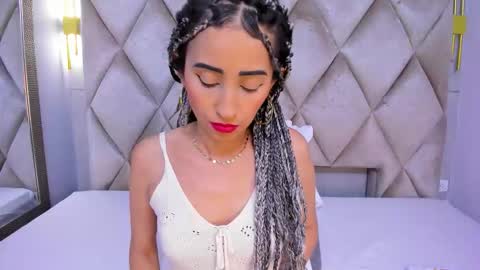 Violett  online show from January 17, 12:32 pm