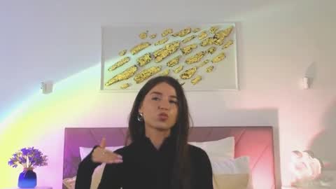 violetta_finch online show from April 19, 10:25 am