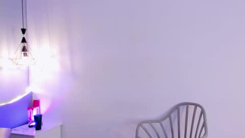 Snapshot of violetta_fire chatting on March 1, 2:19 pm Violetta online show from March 1, 2:19 pm