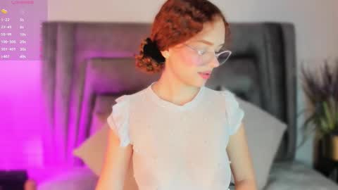 Snapshot of violetta_jaramillo chatting on March 5, 4:52 am violetta_jaramillo online show from March 5, 4:52 am