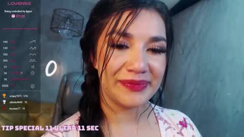 Snapshot of violetta_jhonson_v chatting on February 6, 7:45 am Violetta online show from February 6, 7:45 am