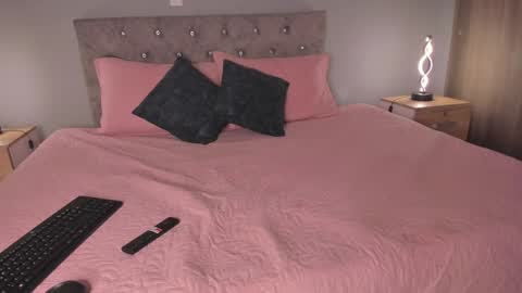 Snapshot of violetta_swift_ chatting on January 15, 6:33 am violetta independent model online show from January 15, 6:33 am