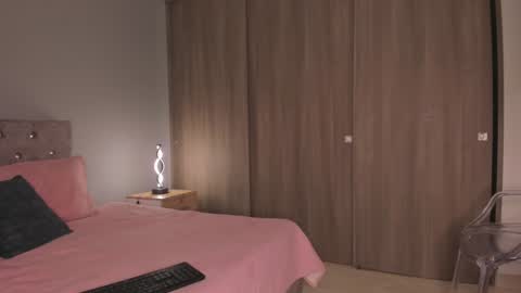 Snapshot of violetta_swift_ chatting on January 16, 7:07 am violetta independent model online show from January 16, 7:07 am