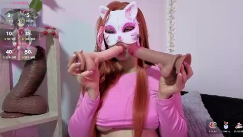 Snapshot of violettaarojass chatting on June 11, 5:38 am violettaarojass online show from June 11, 5:38 am
