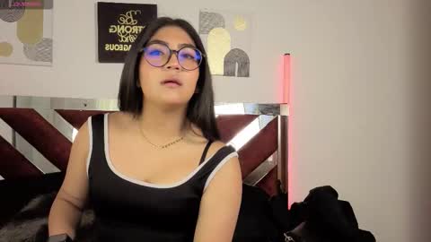 violettabloom1_ online show from September 27, 12:54 pm