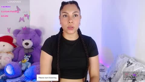 Snapshot of violettamillerr_ chatting on December 14, 3:01 am VIOLETTA online show from December 14, 3:01 am