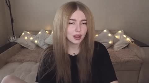 Snapshot of violettaotis chatting on October 25, 12:45 pm ViolettaOtis online show from October 25, 12:45 pm